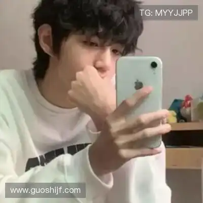 鲍秦心
